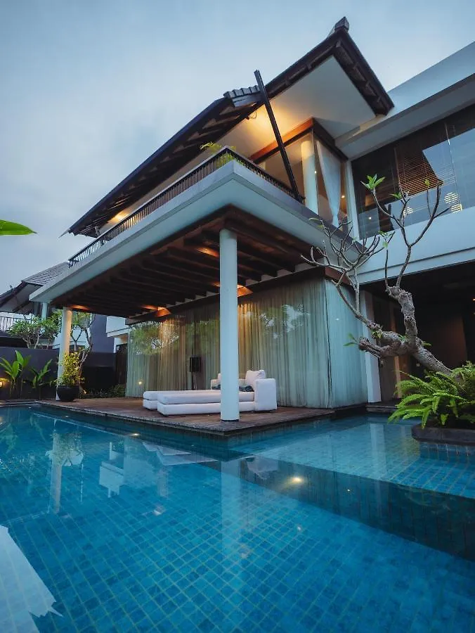 Javana Royal Villas Seminyak Indonesië