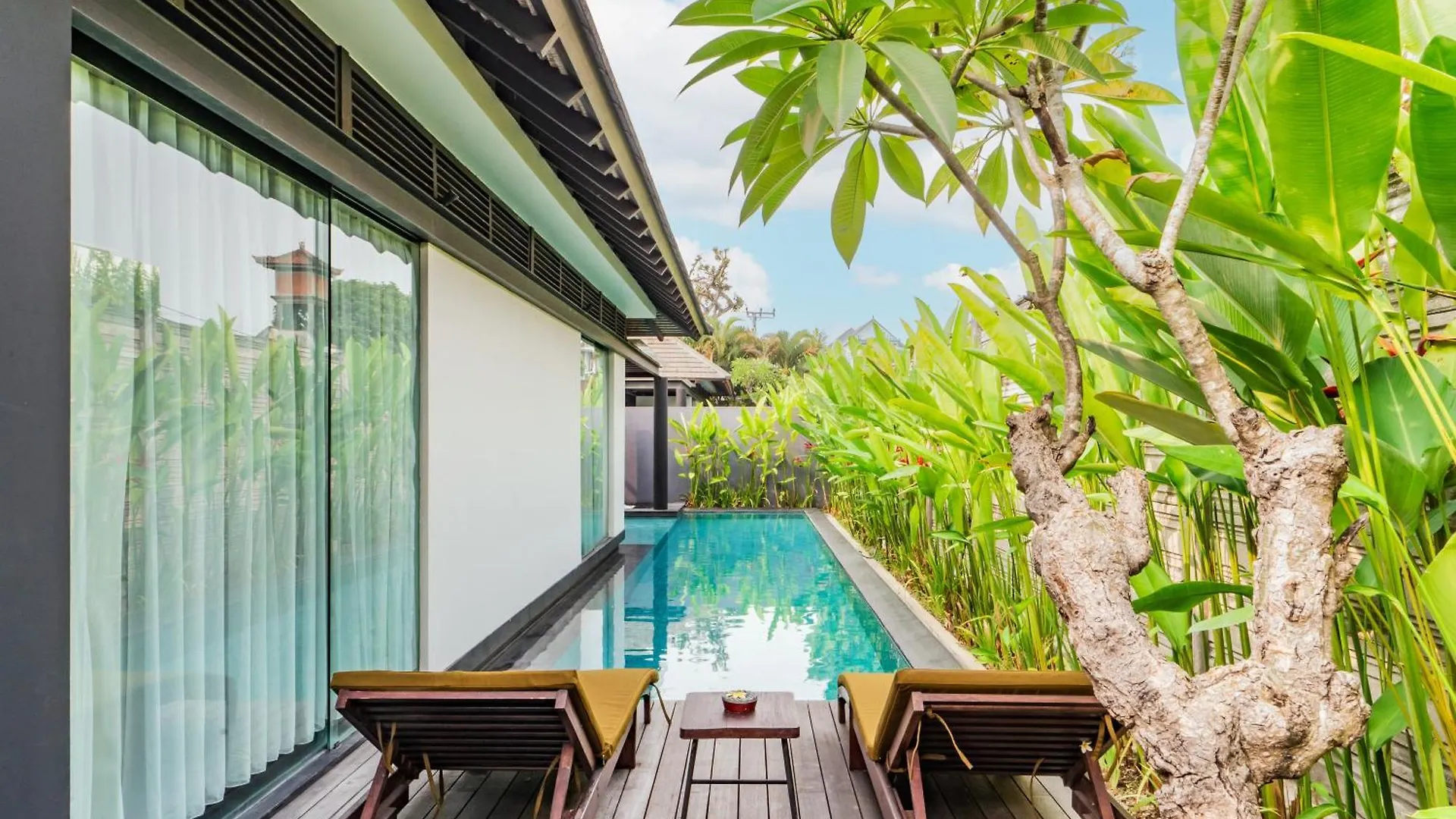 Javana Royal Villas Seminyak