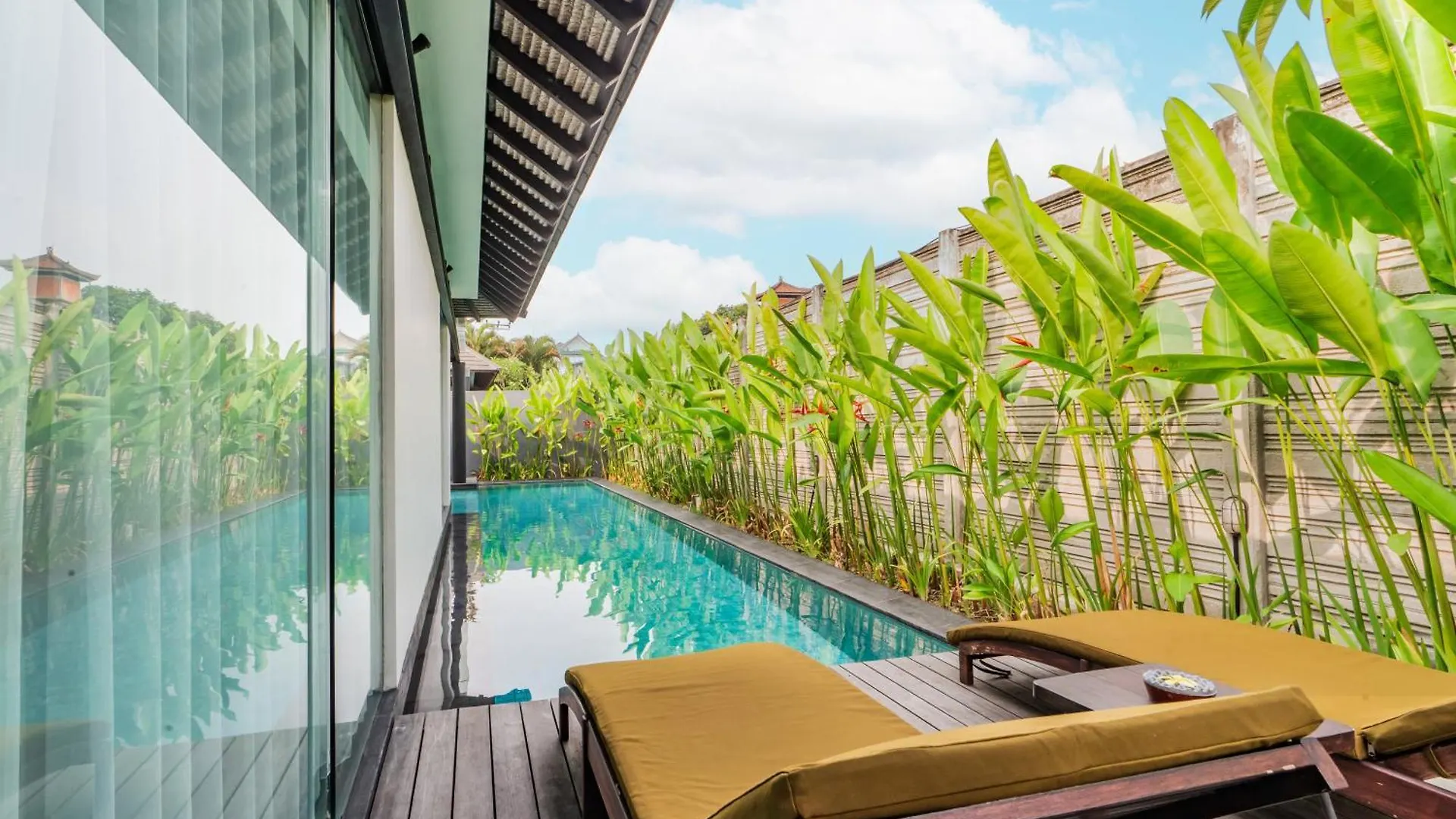 Javana Royal Villas Seminyak